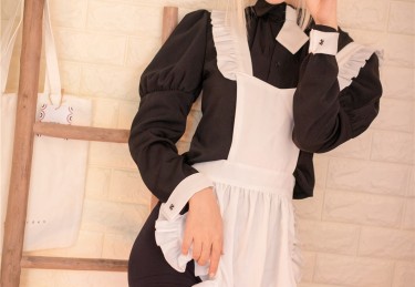 海角论坛热议：沙滩篝火旁的暧昧对视，勾起禁忌遐想，沙滩篝火图片