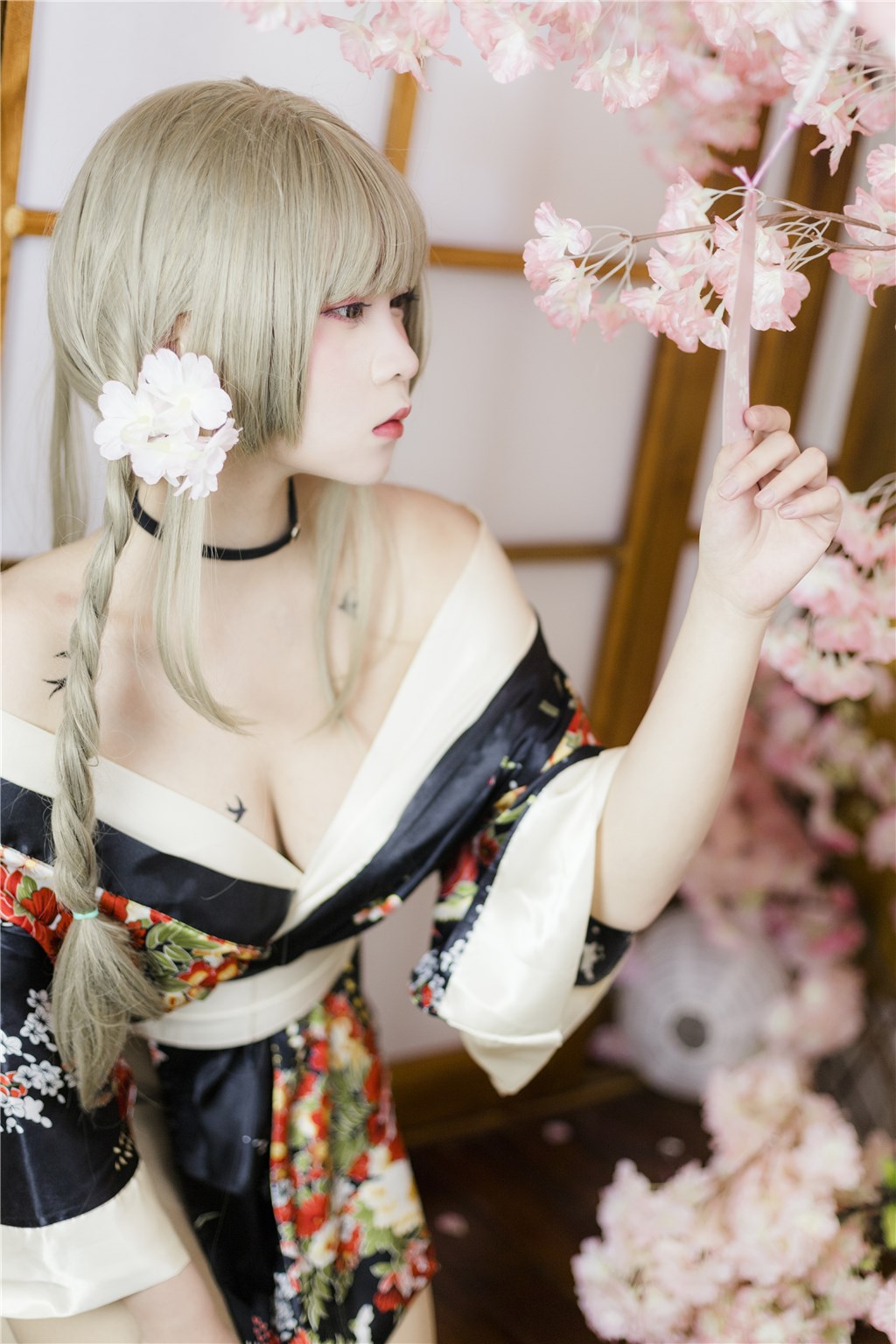 海角社区官网新视野：热门话题讨论引发的在线互动革命